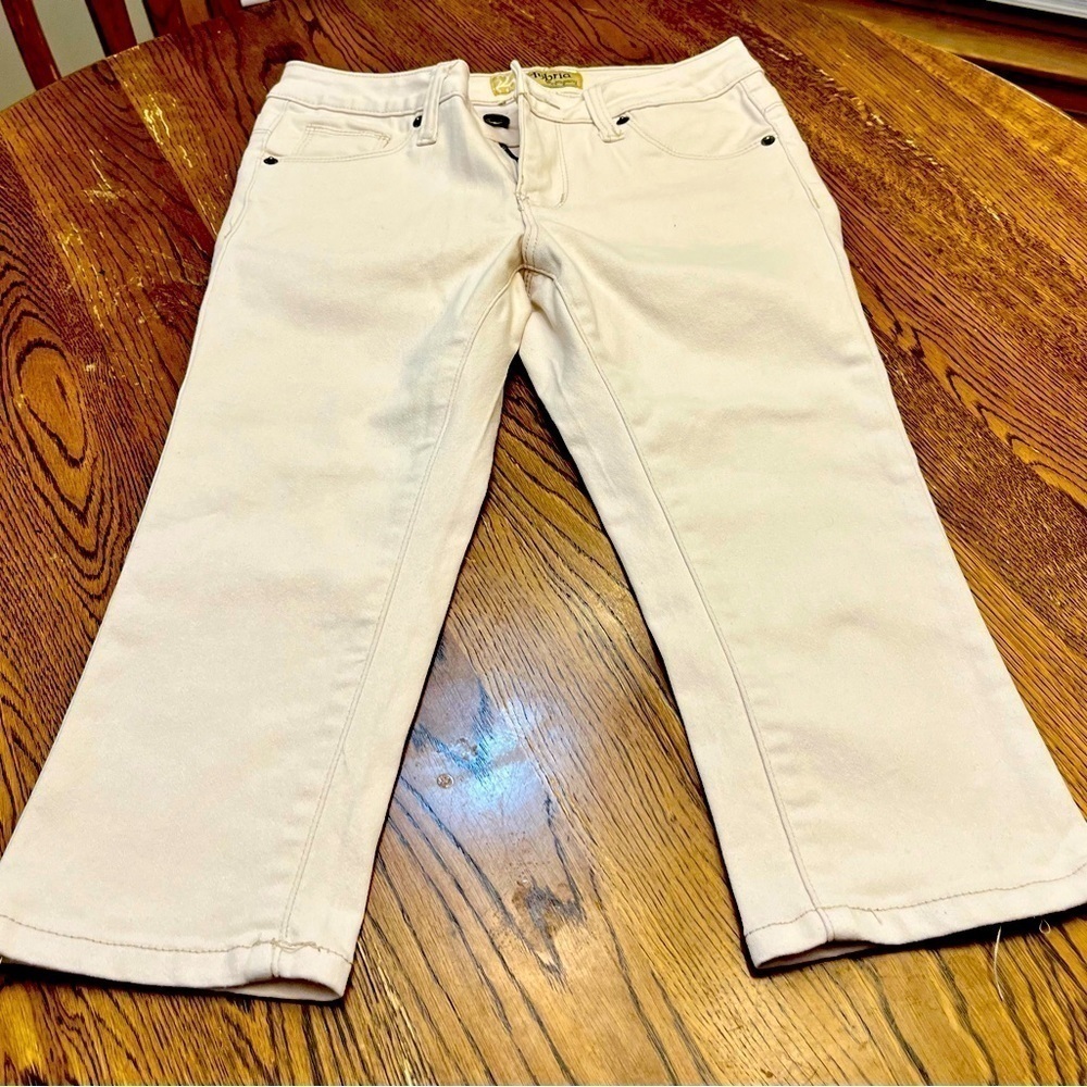 Hybrid & Company Creamy White Hyper Stretch Capri Jeans Y2K Minimalist Size 1